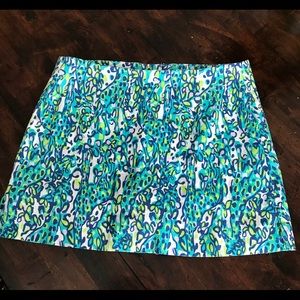 Woman’s Lilly Pulitzer skort